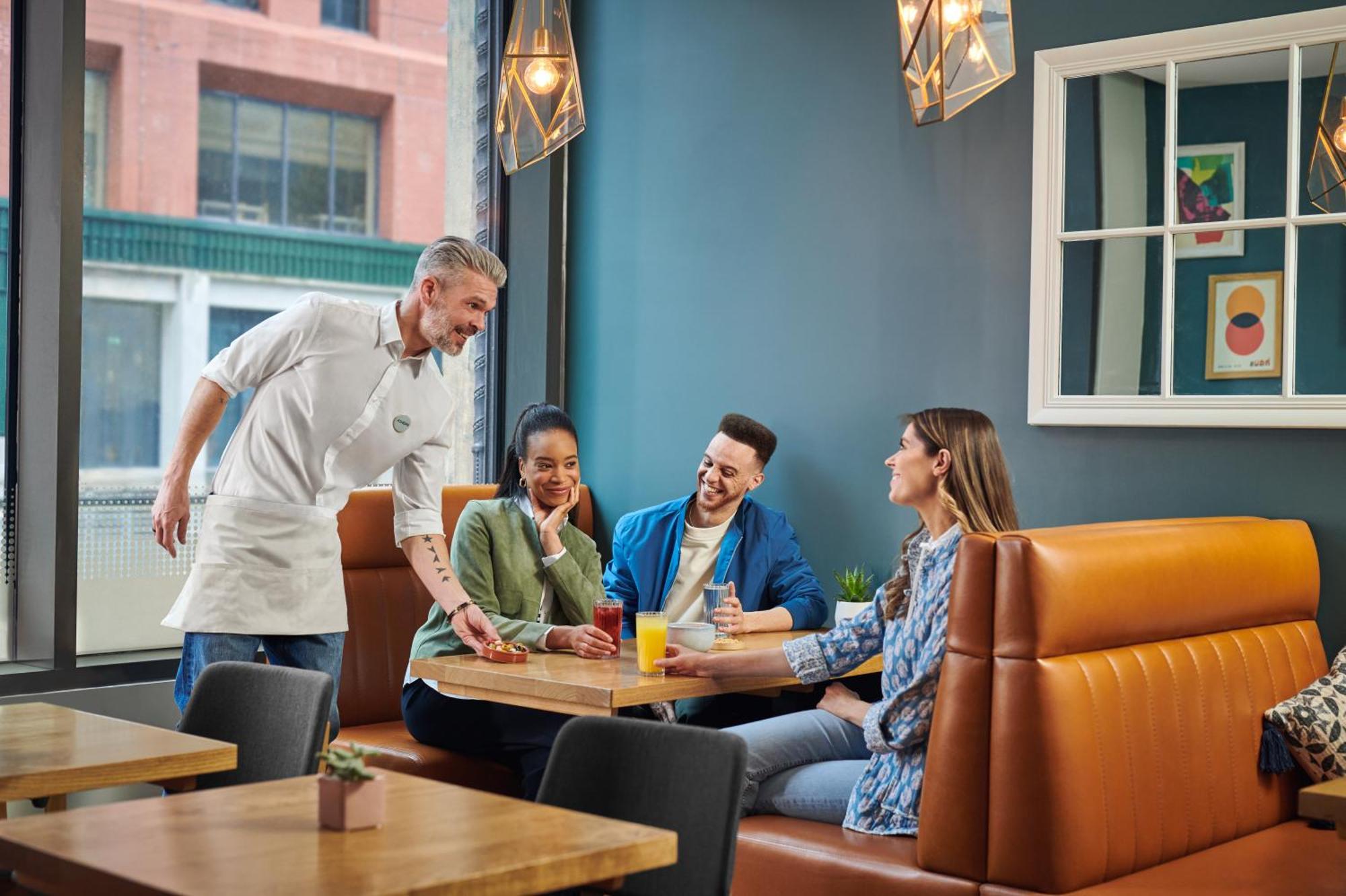 Hotel Indigo Manchester - Victoria Station By Ihg Bagian luar foto