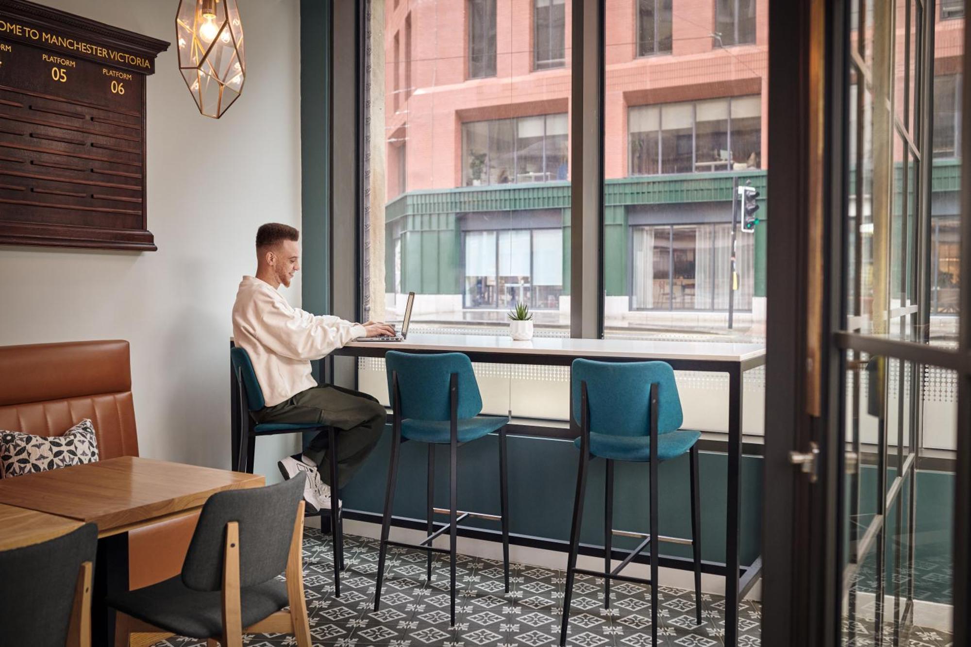 Hotel Indigo Manchester - Victoria Station By Ihg Bagian luar foto